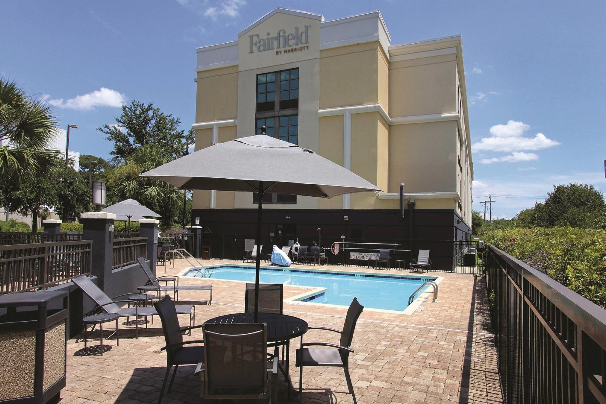 Fairfield Inn & Suites By Marriott Charleston Airport/Convention Center Норт-Чарлстон Екстер'єр фото