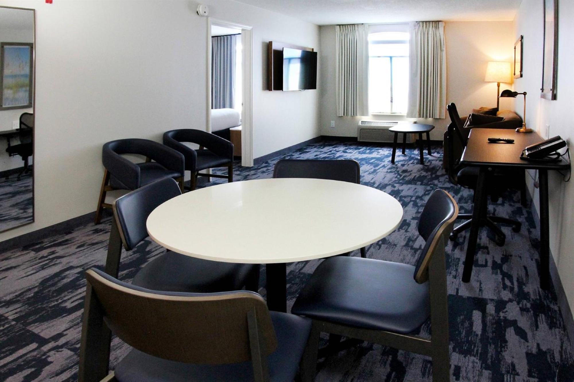 Fairfield Inn & Suites By Marriott Charleston Airport/Convention Center Норт-Чарлстон Екстер'єр фото