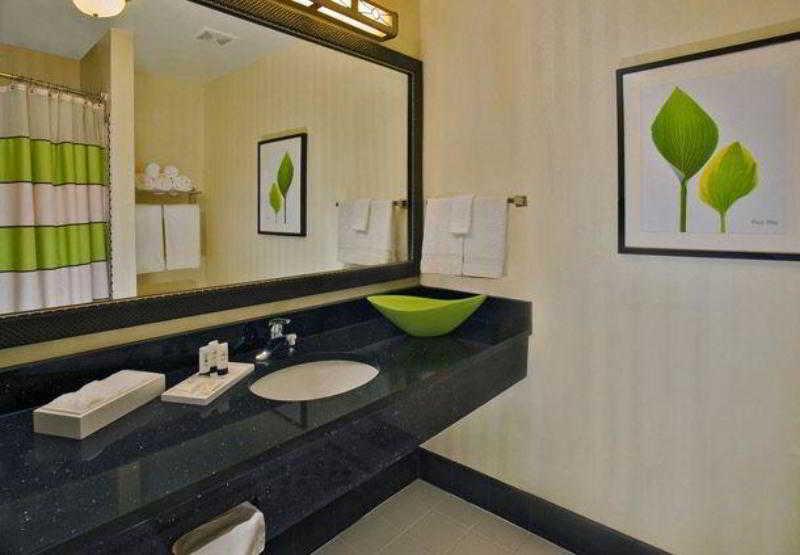Fairfield Inn & Suites By Marriott Charleston Airport/Convention Center Норт-Чарлстон Екстер'єр фото